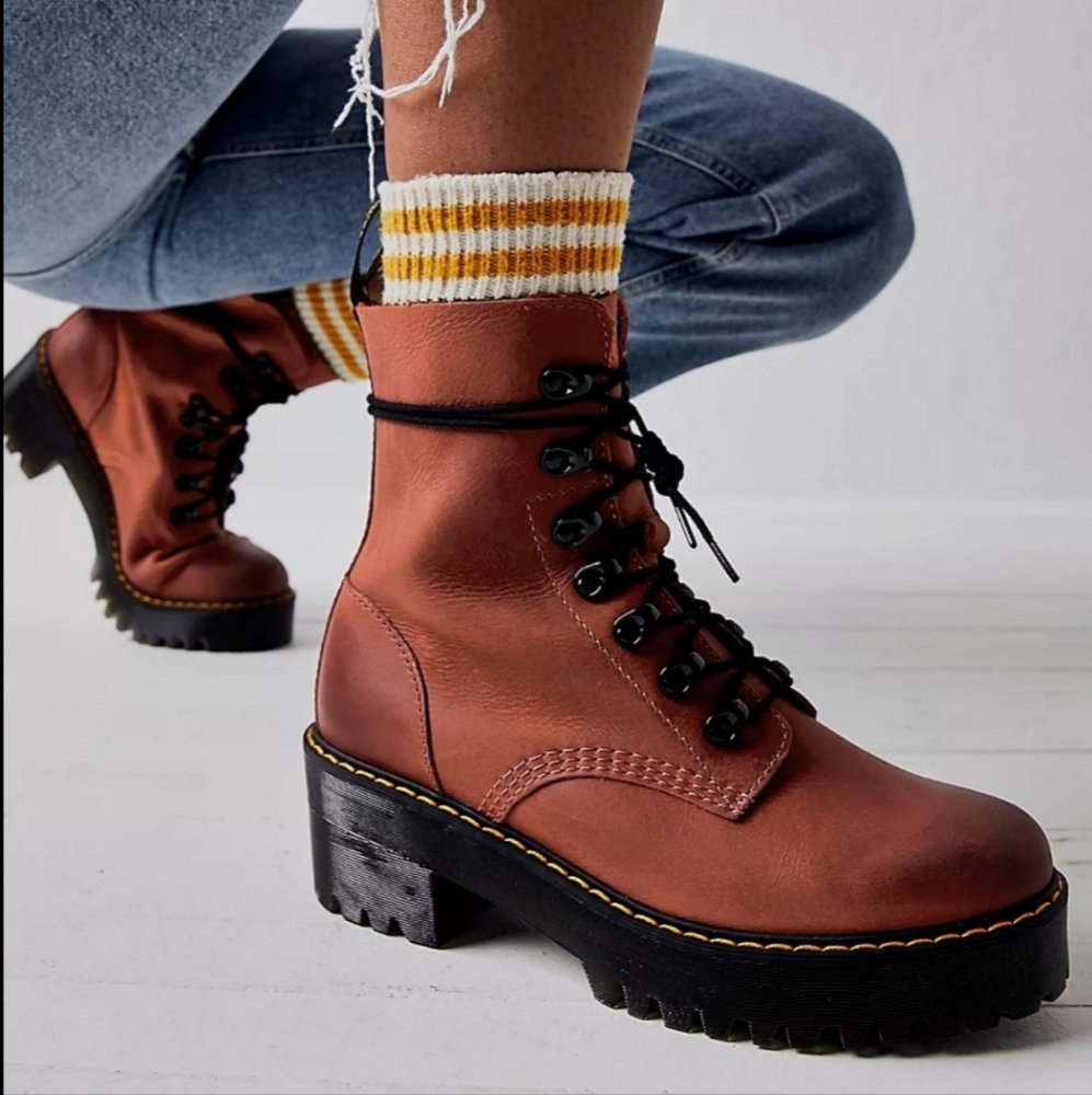 NWOB Leona Dr. Martens Brick size 10